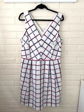 Liz Claiborne | Sleeveless Fit & Flare Dress | White Grid Print | 16